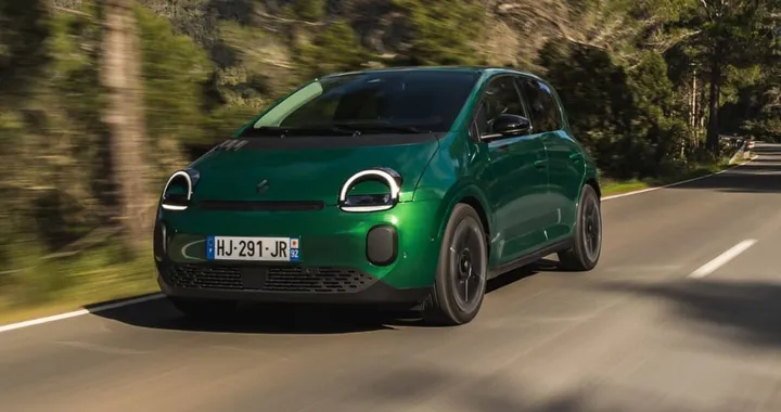 Nuova Twingo E-Tech: l'elettrica sbarca in Italia a 19.500€