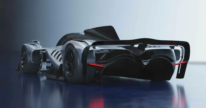 Red Bull RB17: svelata la versione definitiva dell'hypercar da 1.200 CV