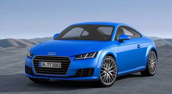 Audi TT: a Parigi la Roadster