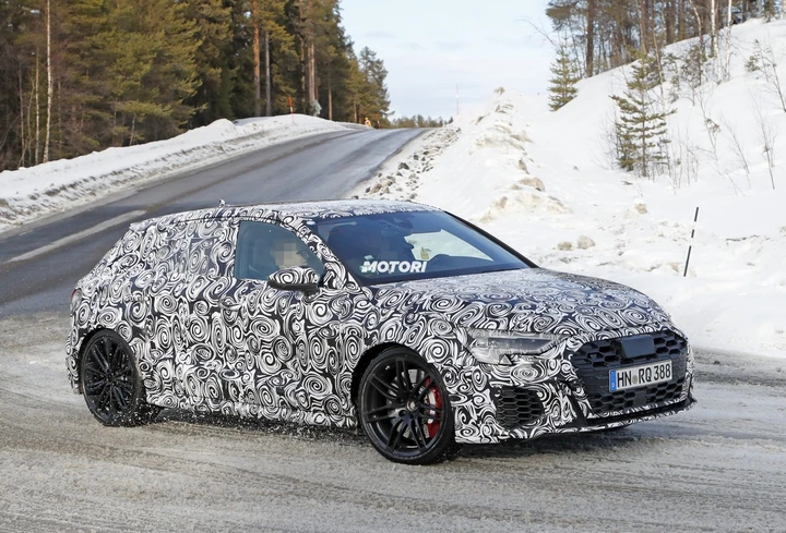 Audi RS3 ed RS3 Sedan: le foto spia