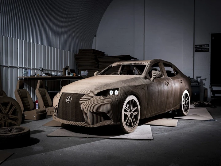 Lexus IS: la replica di carta Origami Car