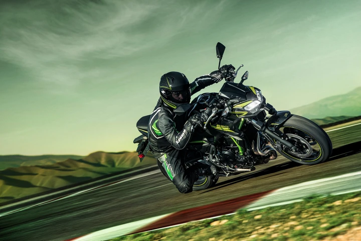 Kawasaki Z900 e Z650 2020: in promozione fino al 31 marzo