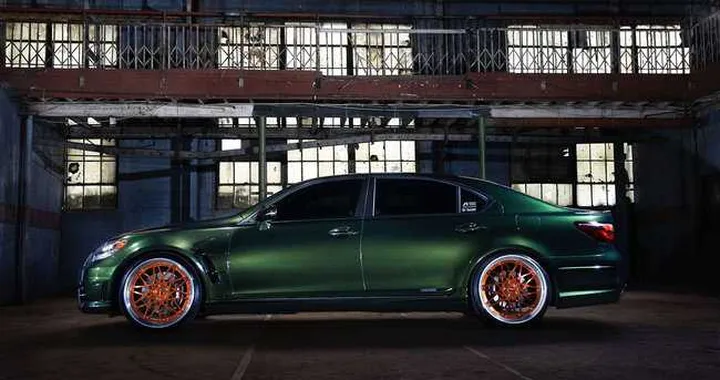 Lexus: sei ibride hot al SEMA di Las Vegas