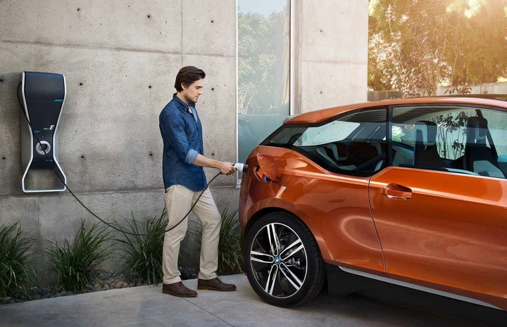 Auto elettriche BMW: la produzione di massa solo dopo il 2020