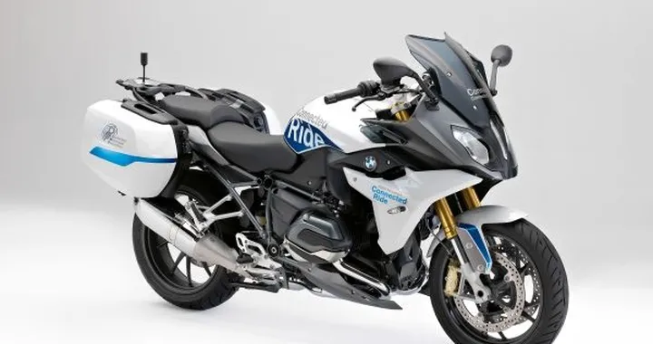 BMW propone la R 1200 RS ConnectedRide