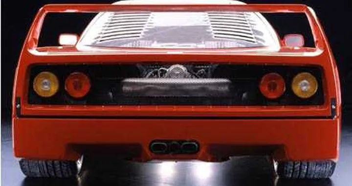 Ferrari F40 (ieri) e 599 GTO (oggi): limite Rosso