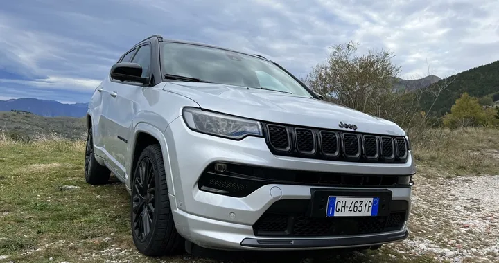 Jeep Compass e-Hybrid: l’ibrido quotidiano