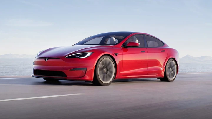 Tesla Model S Plaid: prestazioni da hypercar ma deprezzamento record