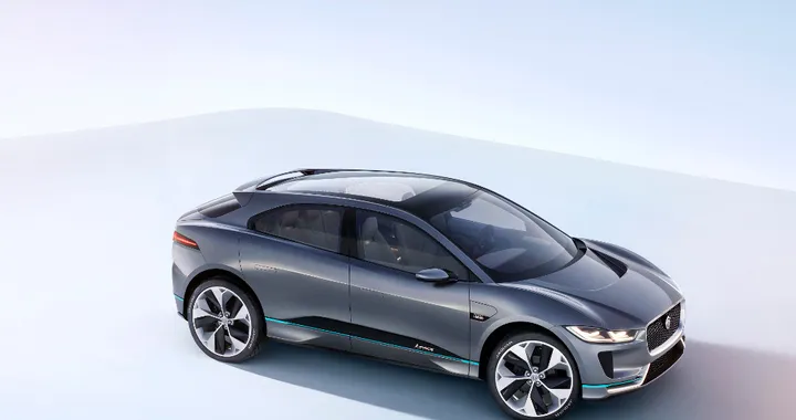Jaguar Land Rover: nel 2020 metà gamma sarà elettrica e ibrida
