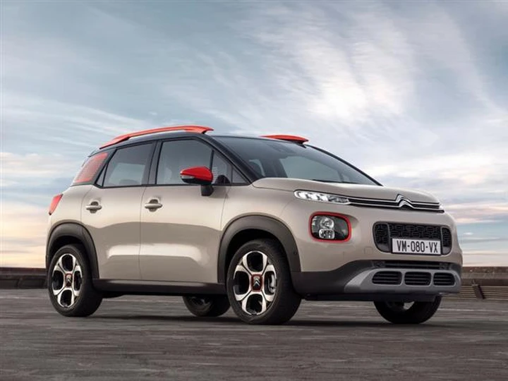 Citroen C3 AirCross BlueHDi 120 EAT6: immagini ufficiali