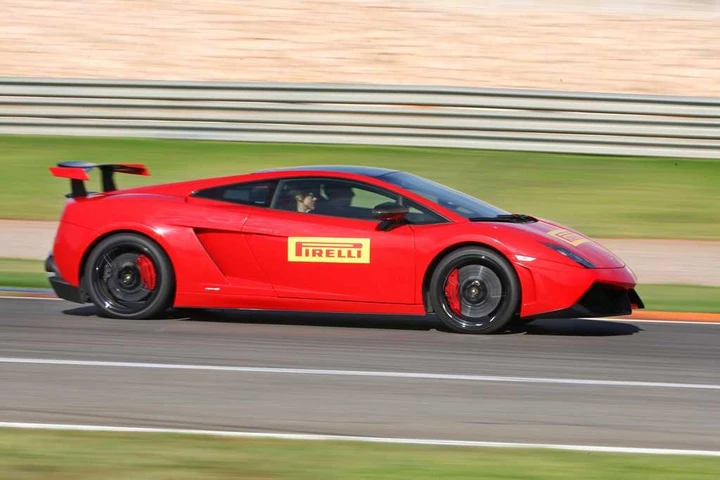 Pirelli P Zero Valencia