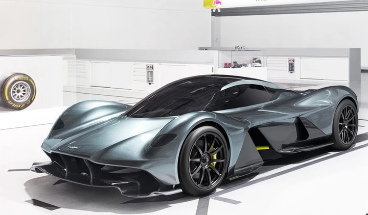 Aston Martin AM-RB 001: hypercar da 900 cavalli
