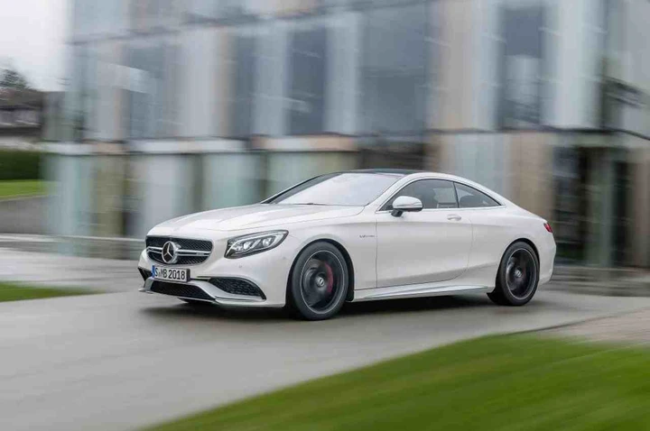 Mercedes S 63 AMG Coupé, le immagini ufficiali