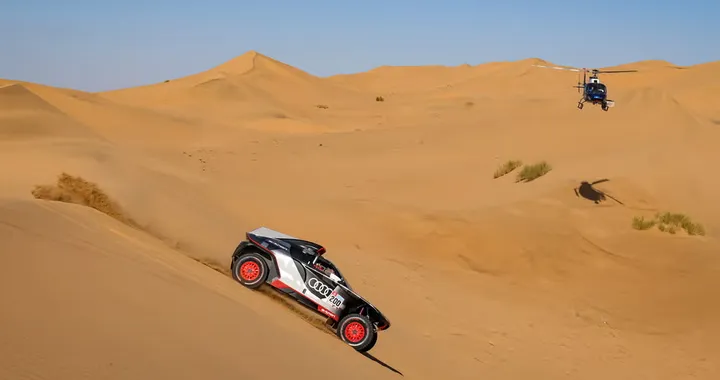 Scandalo Audi: i resti del veicolo Dakar 2022 trovati in una discarica illegale