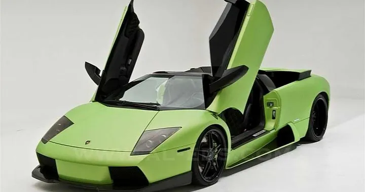 Lamborghini: una Murcielago con il portasigari