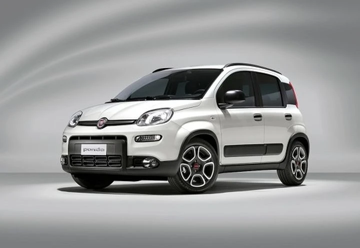Mercato auto Italia aprile 2022: -33%, ecco i modelli più venduti
