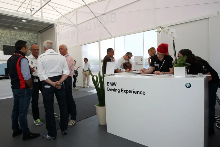 BMW Driving Experience: il piacere di imparare a guidare