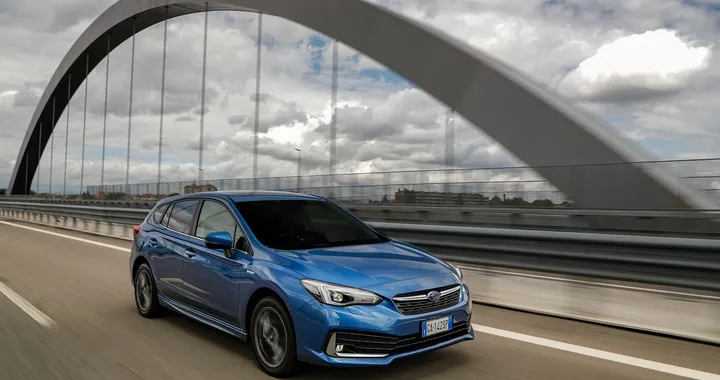 Subaru Impreza e-Boxer: prezzi da 32.500 euro