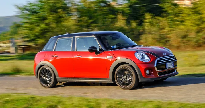 MINI Cooper D 5 porte Hype: la prova su strada