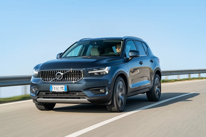 Volvo XC40 Recharge T5 Plug-in Hybrid: immagini ufficiali