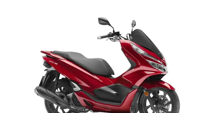 Honda PCX 2018: migliora nell’estetica e nella sostanza
