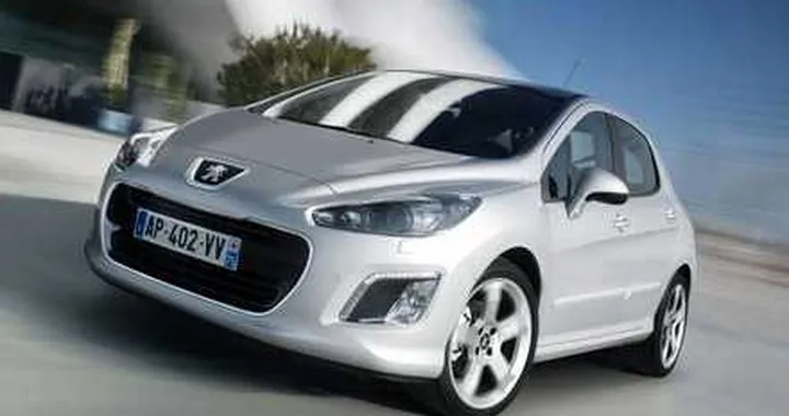 Peugeot 308 restyling, a giugno da 17.390 euro