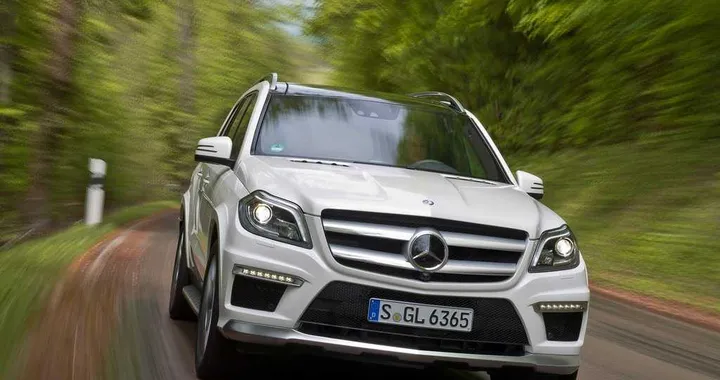 Mercedes GL63 AMG: sul mercato a novembre