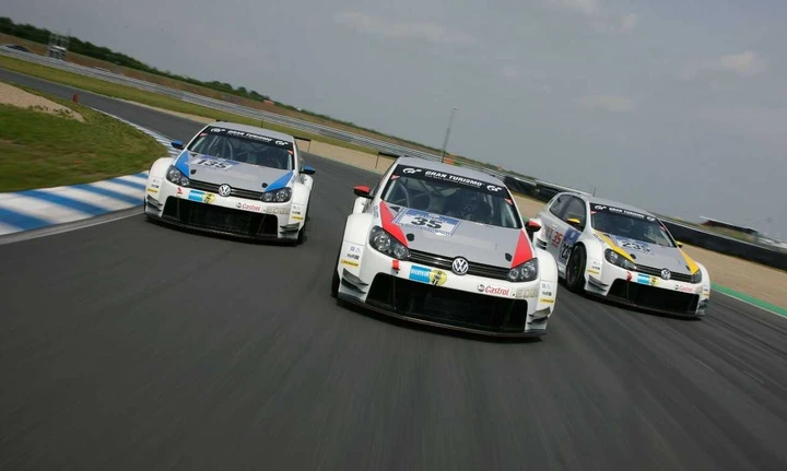 Volkswagen: la Golf24 debutta alla 24 Ore del 'Ring