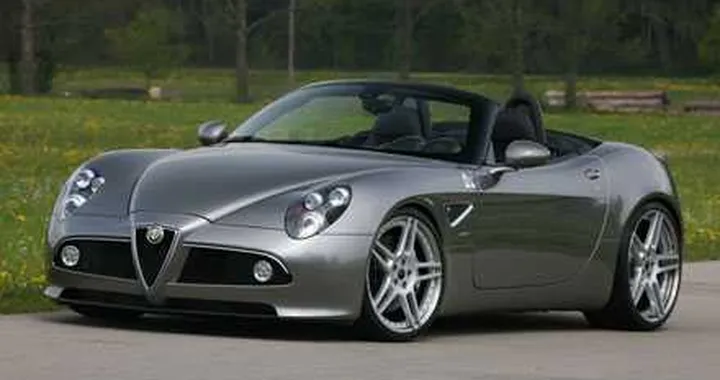 Alfa Romeo 8C Spider by Novitec Rosso