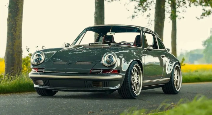 TechArt GTclassic, la Porsche 911 restomod da 374 CV sfida Singer