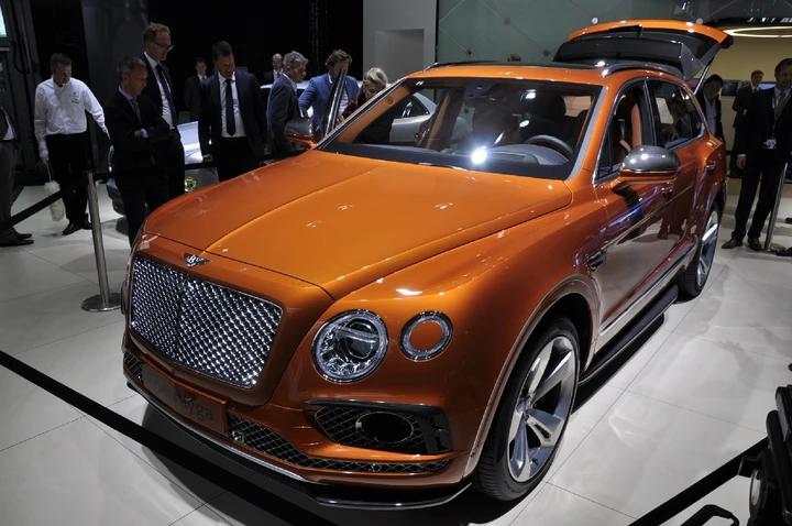 Bentley Bentayga: SUV di lusso a Francoforte