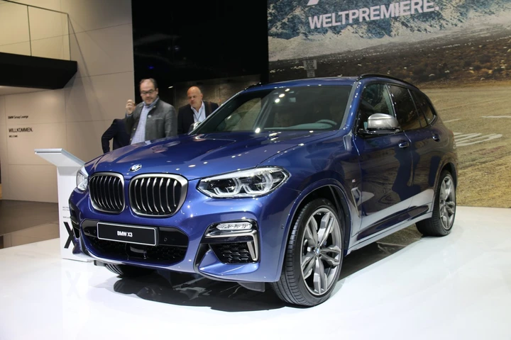 Nuova Bmw X3: la terza generazione va in scena a Francoforte