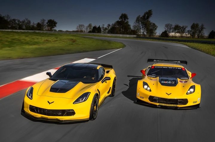 Chevrolet Corvette Z06 C7.R Edition: immagini ufficiali