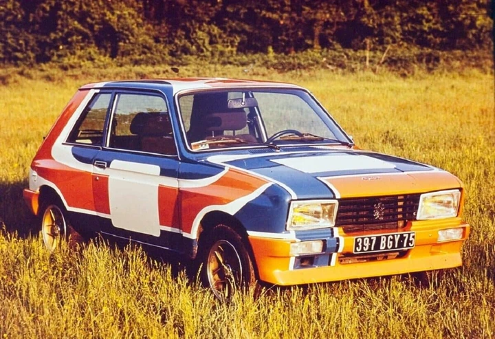 Anni ’70, Francia, velocità: la vera storia della Peugeot 104