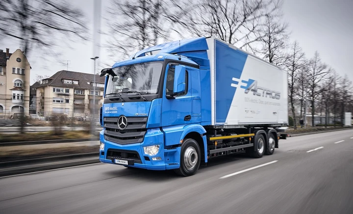 Mercedes-Benz eActros: il camion elettrico sarà testato dai clienti