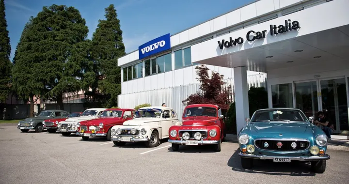 Bologna sotto il segno delle Volvo storiche