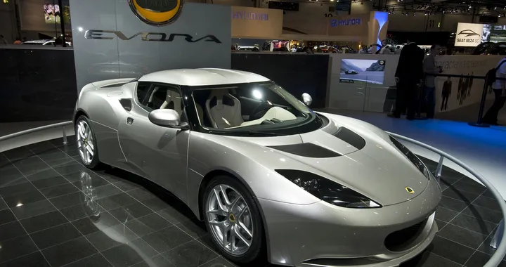 Lotus: una SUV 4x4 per il 2020