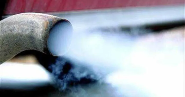 Emissioni di CO2, i nuovi limiti slittano al 2021