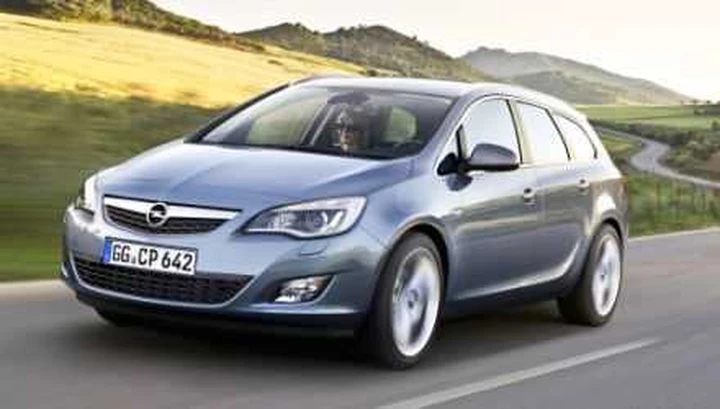 L'Astra Sports Tourer e la GTC Paris tra le novità Opel al Salone di Parigi