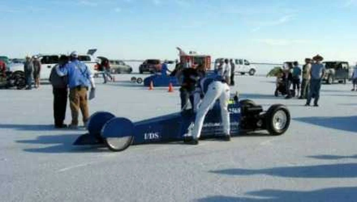 Dragoster: l'auto al formaggio da oltre 100 km/h