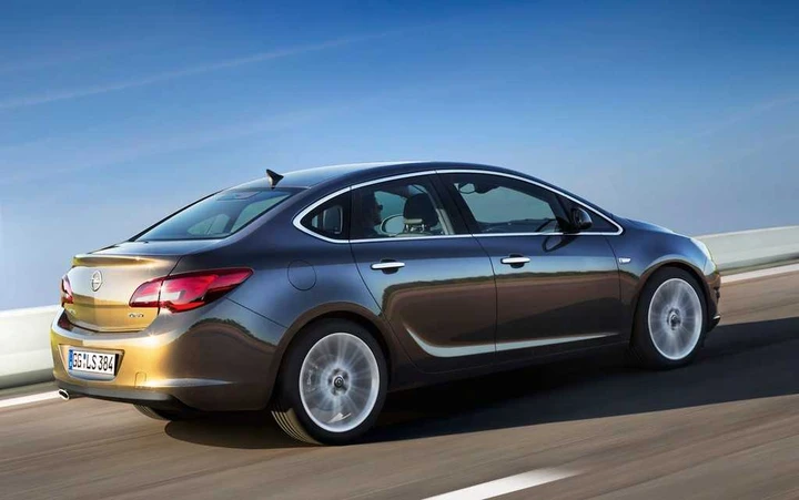 Opel Astra Sedan: per i mercati emergenti