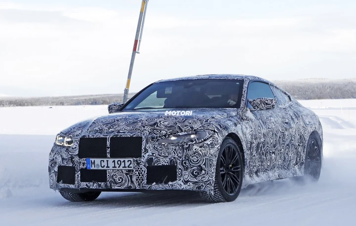 Nuova BMW M4: le foto spia