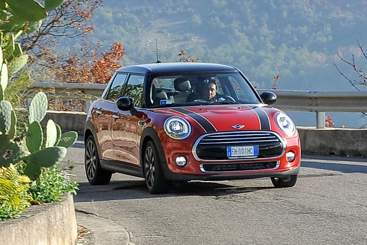 Mini Cooper D 5 porte Hype: la prova su strada