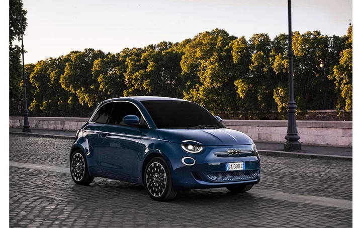 Fiat 500 elettrica, al via le ordinazioni: Olivier François è tester d'eccezione