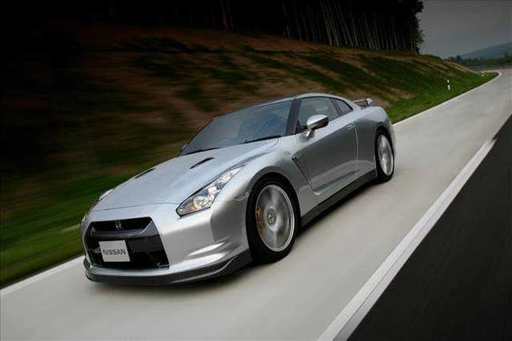 Nissan GT-R: in futuro sarà ibrida