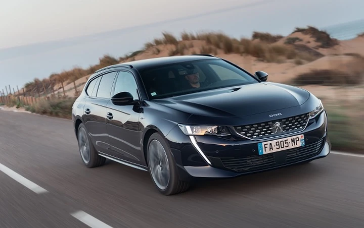 Peugeot 508: novità 2022, allestimenti e prezzi