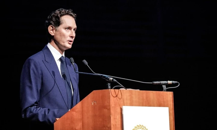 Scossa in Stellantis: Elkann pronto a ridurre i marchi, chi rischia di più?