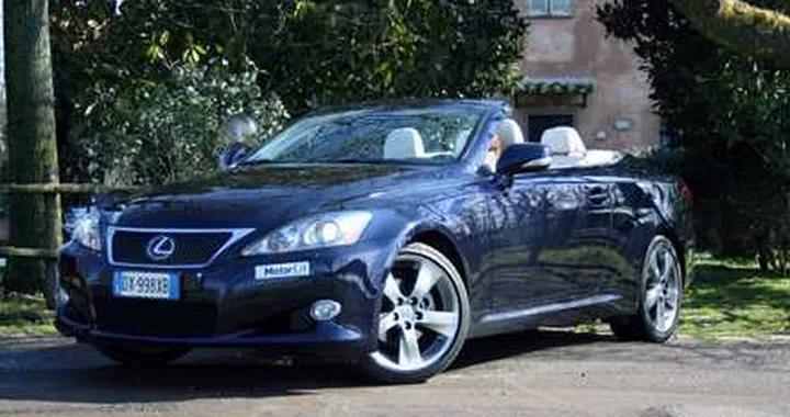 Lexus IS 250C: per chi non rinuncia al lusso