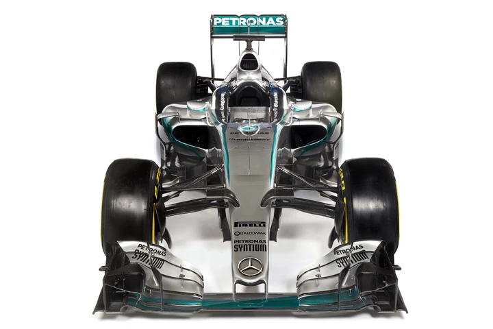 Mercedes W06 Hybrid: nuove foto ufficiali