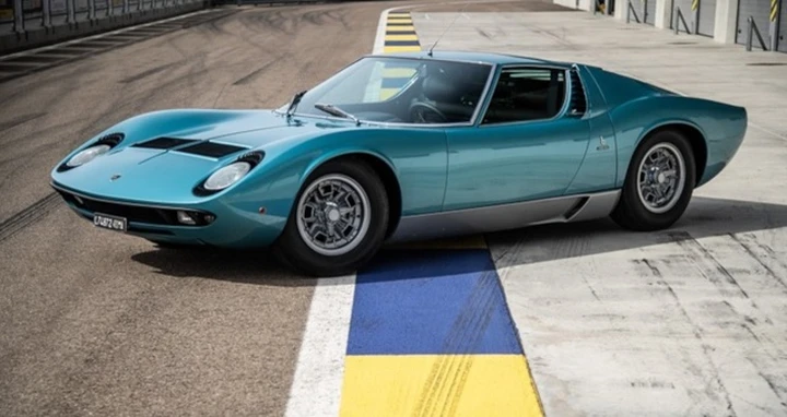 Lamborghini Miura: a Villa d’Este l’esemplare che appartenne a Little Tony